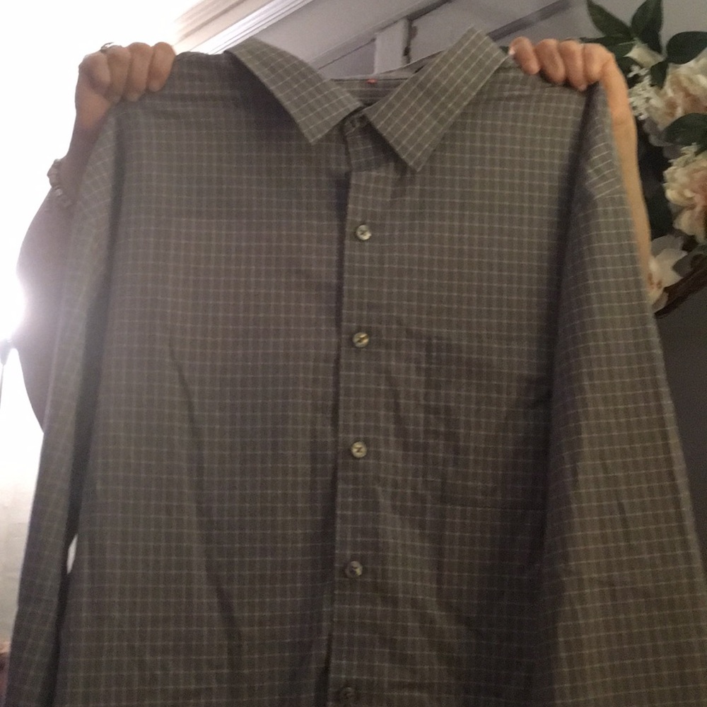 Men’s shirt - Picture 2 of 2